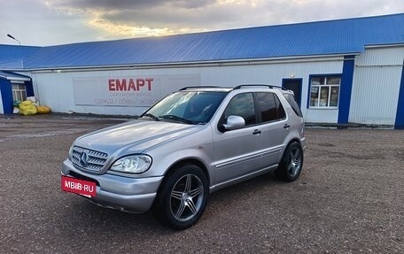 Mercedes-Benz M-Класс, 1998 год, 530 000 рублей, 2 фотография