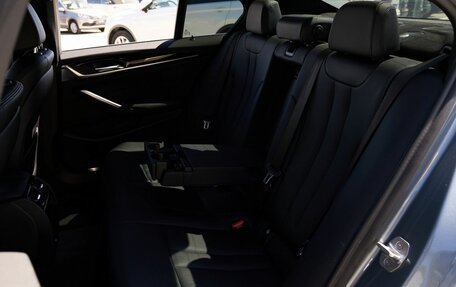 BMW 5 серия, 2018 год, 2 815 000 рублей, 19 фотография