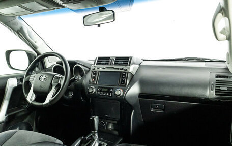 Toyota Land Cruiser Prado 150 рестайлинг 2, 2014 год, 3 190 700 рублей, 9 фотография