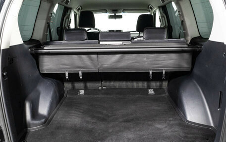Toyota Land Cruiser Prado 150 рестайлинг 2, 2014 год, 3 190 700 рублей, 15 фотография