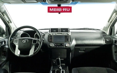 Toyota Land Cruiser Prado 150 рестайлинг 2, 2014 год, 3 190 700 рублей, 13 фотография