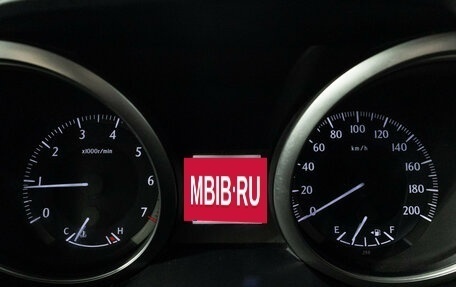 Toyota Land Cruiser Prado 150 рестайлинг 2, 2014 год, 3 190 700 рублей, 12 фотография