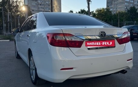 Toyota Camry, 2014 год, 1 990 000 рублей, 2 фотография
