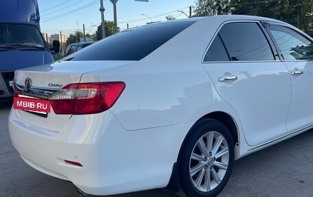 Toyota Camry, 2014 год, 1 990 000 рублей, 3 фотография