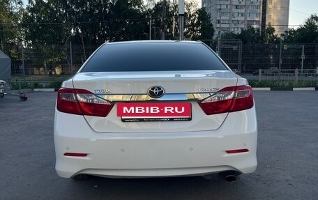 Toyota Camry, 2014 год, 1 990 000 рублей, 8 фотография