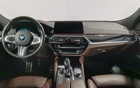 BMW 6 серия, 2019 год, 4 000 000 рублей, 6 фотография