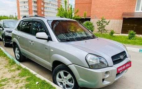 Hyundai Tucson III, 2004 год, 740 000 рублей, 3 фотография