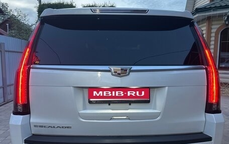 Cadillac Escalade IV, 2016 год, 4 100 000 рублей, 14 фотография
