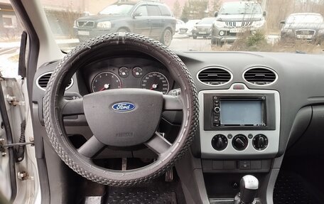 Ford Focus II рестайлинг, 2006 год, 400 000 рублей, 2 фотография
