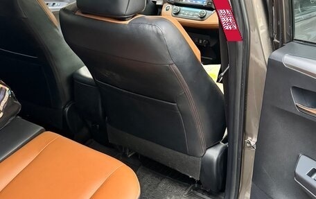 Toyota RAV4, 2017 год, 2 300 000 рублей, 5 фотография