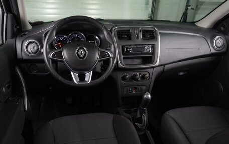 Renault Sandero II рестайлинг, 2019 год, 999 000 рублей, 6 фотография