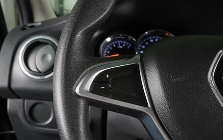 Renault Sandero II рестайлинг, 2019 год, 999 000 рублей, 12 фотография