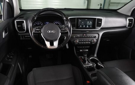 KIA Sportage IV рестайлинг, 2019 год, 2 199 000 рублей, 6 фотография