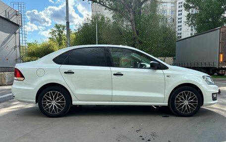 Volkswagen Polo VI (EU Market), 2015 год, 900 000 рублей, 3 фотография