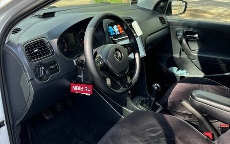 Volkswagen Polo VI (EU Market), 2015 год, 900 000 рублей, 12 фотография