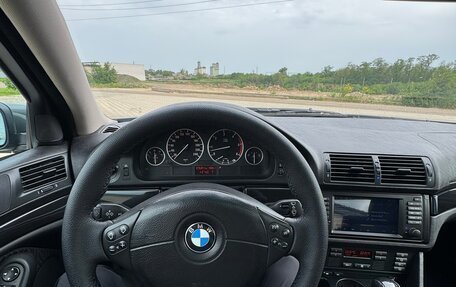 BMW 5 серия, 2002 год, 1 050 000 рублей, 15 фотография