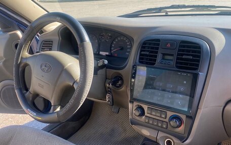 Hyundai Sonata IV рестайлинг, 2001 год, 550 000 рублей, 18 фотография