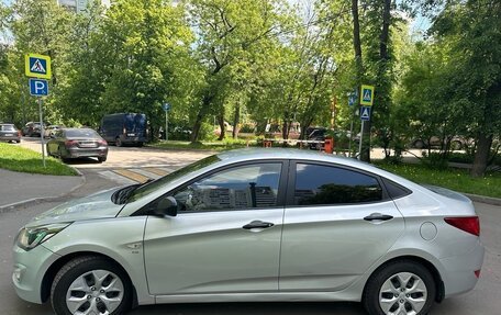 Hyundai Solaris II рестайлинг, 2015 год, 925 000 рублей, 4 фотография