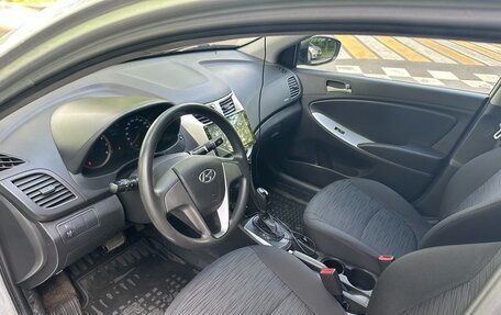 Hyundai Solaris II рестайлинг, 2015 год, 925 000 рублей, 9 фотография