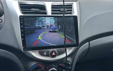 Hyundai Solaris II рестайлинг, 2015 год, 925 000 рублей, 12 фотография