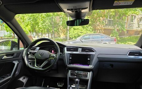 Volkswagen Tiguan II, 2021 год, 4 300 000 рублей, 5 фотография