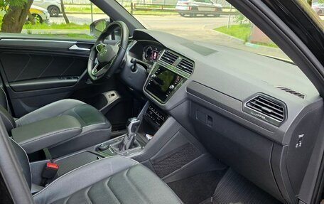 Volkswagen Tiguan II, 2021 год, 4 300 000 рублей, 10 фотография