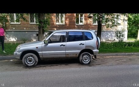 Chevrolet Niva I рестайлинг, 2004 год, 165 000 рублей, 2 фотография