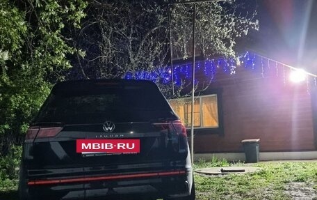 Volkswagen Tiguan II, 2021 год, 4 300 000 рублей, 11 фотография