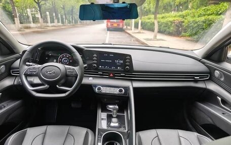 Hyundai Elantra, 2022 год, 1 250 000 рублей, 7 фотография