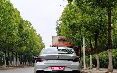Hyundai Elantra, 2022 год, 1 250 000 рублей, 4 фотография