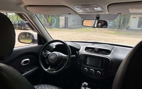 KIA Soul II рестайлинг, 2014 год, 1 300 000 рублей, 9 фотография