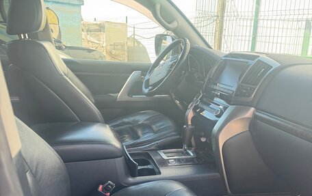 Toyota Land Cruiser 200, 2013 год, 4 000 000 рублей, 6 фотография