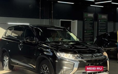 Mitsubishi Outlander III рестайлинг 3, 2018 год, 2 130 000 рублей, 22 фотография