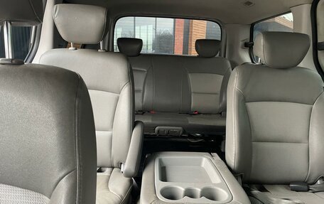 Hyundai Grand Starex Grand Starex I рестайлинг 2, 2008 год, 1 200 000 рублей, 14 фотография