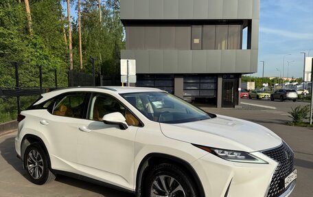 Lexus RX IV рестайлинг, 2019 год, 3 900 000 рублей, 2 фотография