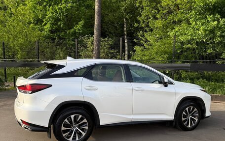 Lexus RX IV рестайлинг, 2019 год, 3 900 000 рублей, 7 фотография