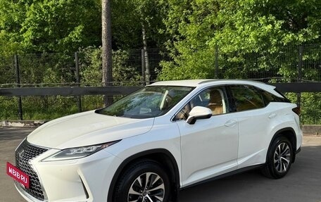 Lexus RX IV рестайлинг, 2019 год, 3 900 000 рублей, 4 фотография