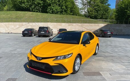 Toyota Camry, 2021 год, 2 440 000 рублей, 2 фотография