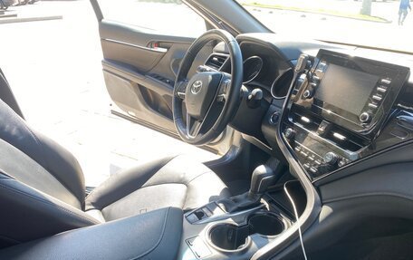 Toyota Camry, 2021 год, 2 440 000 рублей, 16 фотография