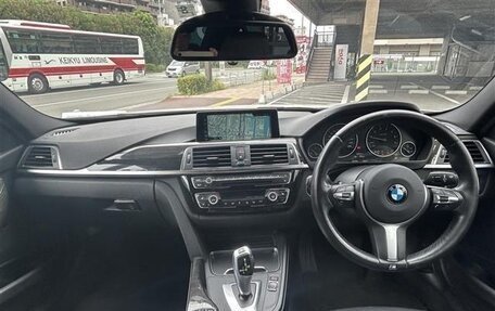 BMW 3 серия, 2019 год, 3 350 000 рублей, 13 фотография