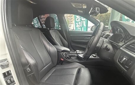 BMW 3 серия, 2019 год, 3 350 000 рублей, 15 фотография