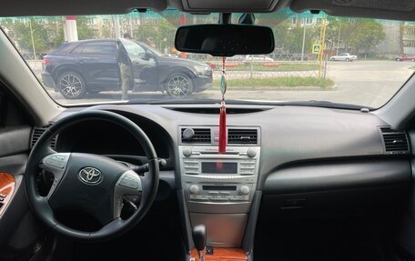 Toyota Camry, 2010 год, 1 300 000 рублей, 6 фотография