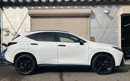 Lexus NX, 2022 год, 4 100 000 рублей, 2 фотография