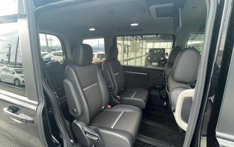 Honda Stepwgn, 2022 год, 1 800 000 рублей, 14 фотография