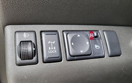 Nissan Navara (Frontier), 2012 год, 1 950 000 рублей, 21 фотография