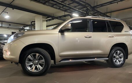 Toyota Land Cruiser Prado 150 рестайлинг 2, 2011 год, 3 488 888 рублей, 14 фотография