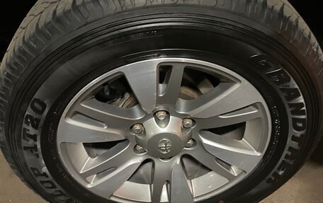 Toyota Land Cruiser Prado 150 рестайлинг 2, 2011 год, 3 488 888 рублей, 19 фотография
