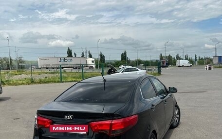 KIA Rio III рестайлинг, 2016 год, 1 020 000 рублей, 4 фотография