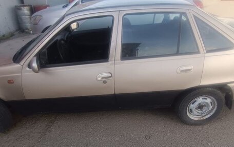 Daewoo Nexia I рестайлинг, 1997 год, 100 000 рублей, 3 фотография
