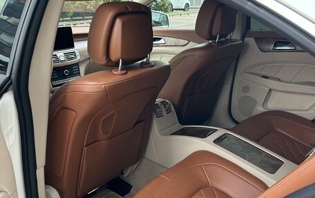 Mercedes-Benz CLS, 2015 год, 4 350 000 рублей, 15 фотография